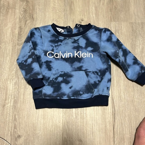 Calvin Klein pull over - Picture 1 of 1
